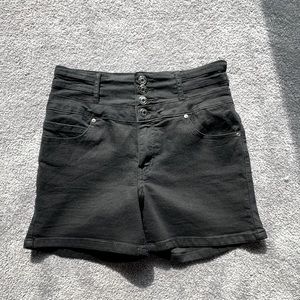 Silver Crush 7/8 Black High Waisted Shorts